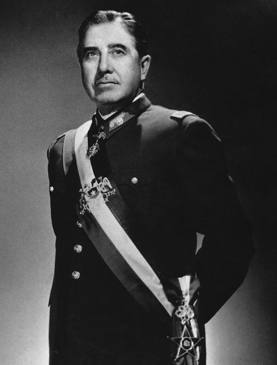 Fotografia do general e ditador chileno Augusto Pinochet